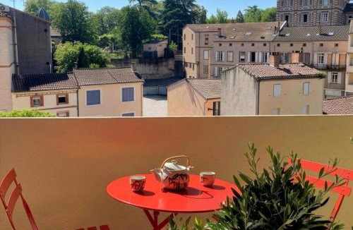 Albi Apartment | Fenêtre sur Cour - Hyper centre, Parking Inclus, Balcon, Wifi