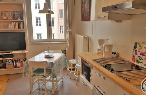 Moliere - Edgard Quinet Apartment | Fenêtres sur Cour