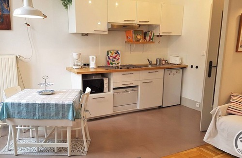 Moliere - Edgard Quinet Apartment | Fenêtres sur Cour