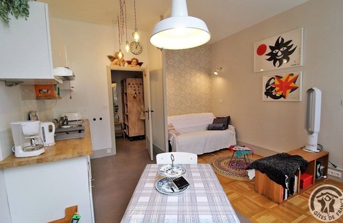 Moliere - Edgard Quinet Apartment | Fenêtres sur Cour