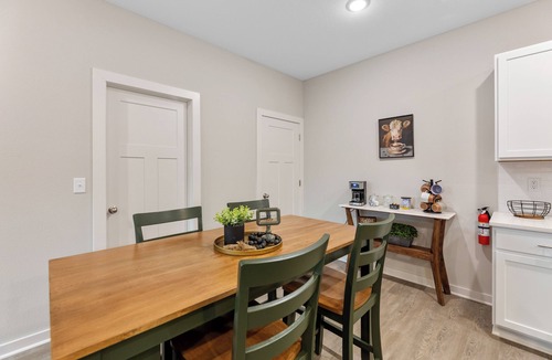 Wichita House | Fenced Backyard W/W&D + Garage. South ICT!