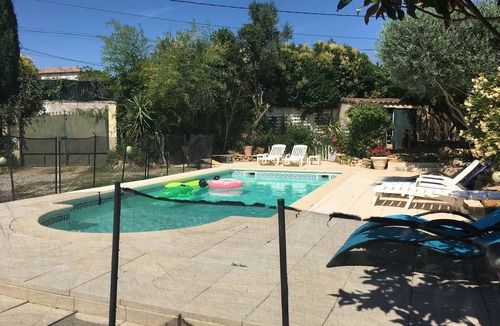 Generac Villa | Fenced garden with 10x4 pool, 85m2 terrace and shaded terrace