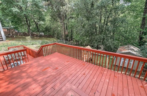 North Raleigh House | Fenced-In 3 BR Swingset, Carport, North Raleigh