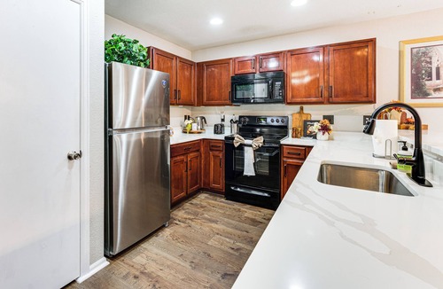 Lochbuie House | Fenced-In Yard w/Deck: Pet-Friendly Lochbuie Home