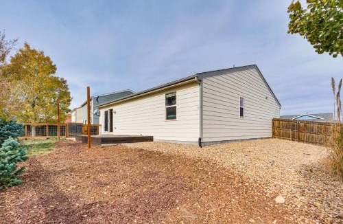Lochbuie House | Fenced-In Yard with Deck Pet-Friendly Lochbuie Home