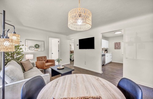 Berea House | Fenced & Pet-Friendly! Modern 2BR Retreat! CLE-BW