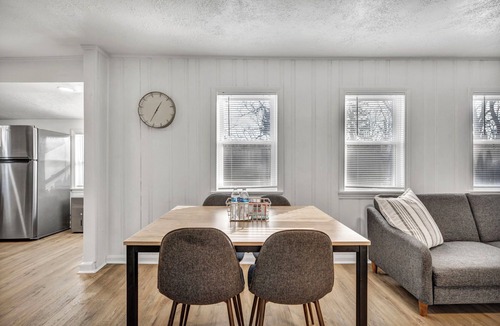 Berea House | Fenced.Private Bungalow-CLE & BW.Dog Friendly!