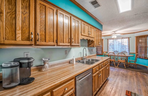Bartlett House | Fenced Yard - Family-Friendly Bartlett Estates