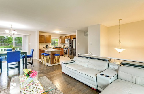 Seabrook House | Fenced Yard! Family Home, 14 Mi to DC Sites