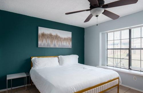 Killeen House | Fenced Yard Patio & Grill Pet Friendly