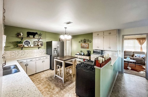 Smithville House | Fenced Yard! Peaceful Retreat in Smithville