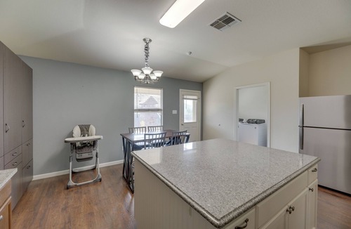 Elm Creek House | Fenced Yard & Playset: Elgin Family Getaway!