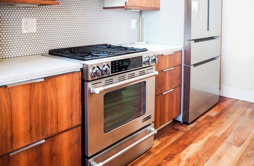 Richmond House | Fenced Yard, Walkable, Parking!