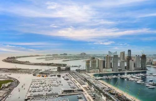 Dubai Marina Apartment | FENDI 2BR- 67 Floor Sea, Atlantis & Dubai Eye View