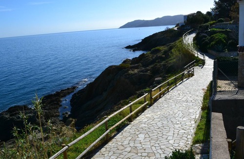 Llanca Apartment | FENER DE BAIX 2 Fantastic apartment with spectacular sea views