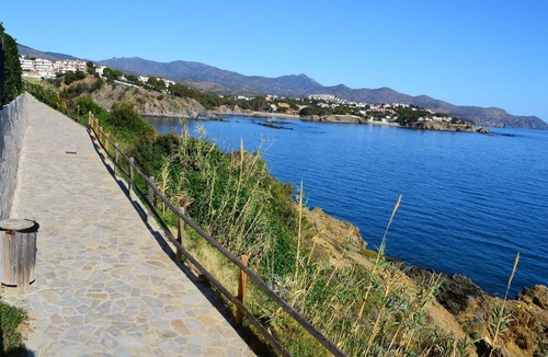 Llanca Apartment | FENER DE BAIX 2 Fantastic apartment with spectacular sea views