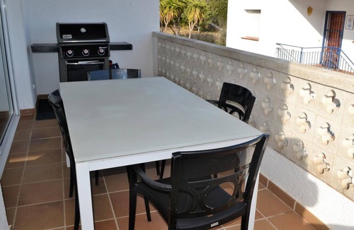 Llanca Apartment | FENER DE BAIX 4 Fantastic apartment with pool and see views.