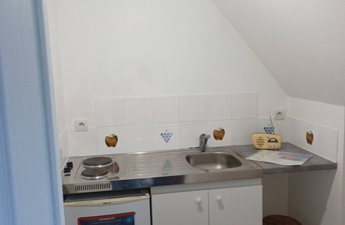 Lillers Bed & Breakfast | Feng shui studette bedroom