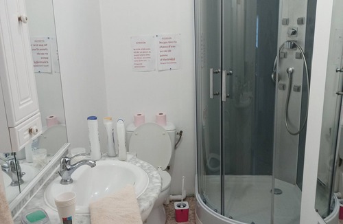 Lillers Bed & Breakfast | Feng shui studette bedroom