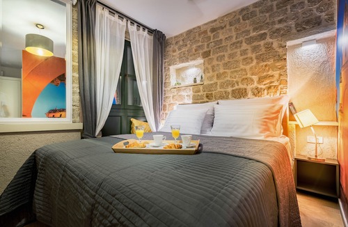 Grad House | Fenice Palace