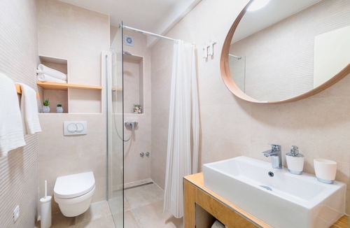 Grad House | Fenice Palace