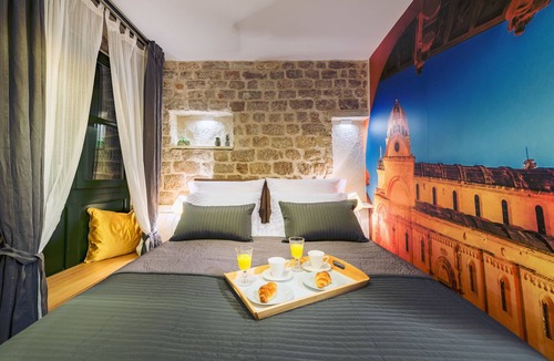Grad House | Fenice Palace