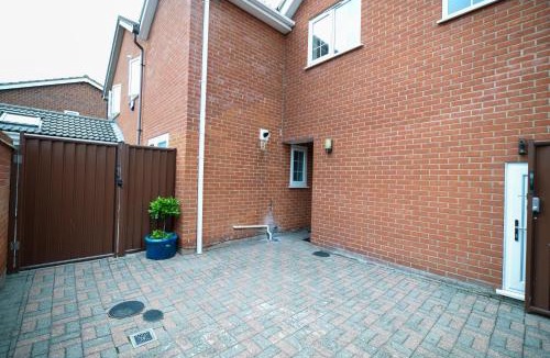 Cherry Hinton Apartment | Fennec Apartments