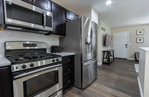 Fenton House | Fenton STL Walnut Trails 3BR/2BA Family Home