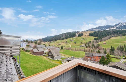Wildhaus Apartment | FENUS Gemütlich | Bergblick | Küche | SGT08