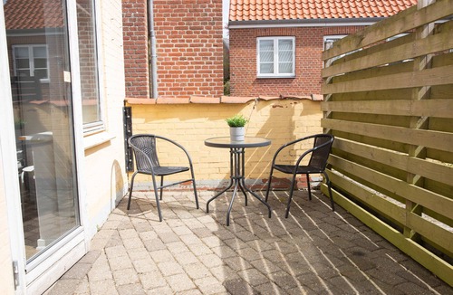 Grindsted Condo | Ferielejlighed i Centrum med Plads til 8 Personer