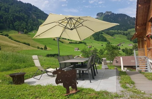 Mitloedi Apartment | Ferien im Gugger - Wohnung Churfirsten by Interhome