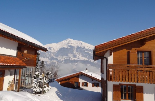 Grusch Ski Chalet | Ferienhaus für 8 Personen in den Bergen, Sauna
