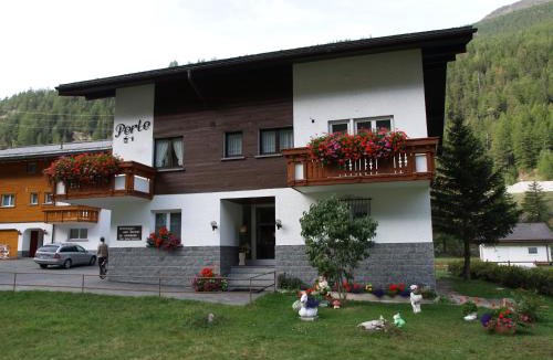 Saas Grund Apartment | Ferienhaus Perle