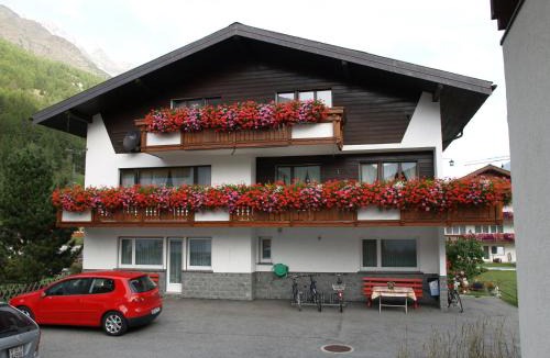 Saas Grund Apartment | Ferienhaus Perle