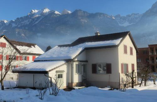 Pfaefers Dorf House | Ferienhaus Schils