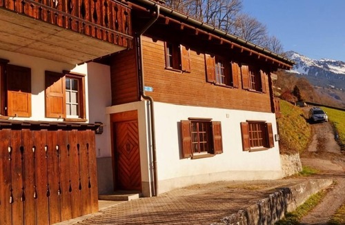 Kublis House | Ferienhaus Stutz Hausteil rechts by Interhome
