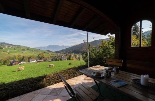 Wildhaus House | Ferienhaus Tanzhaus - Sauna & Bergblick