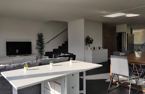 Ruetli House | Ferienvilla am See 1 by Interhome