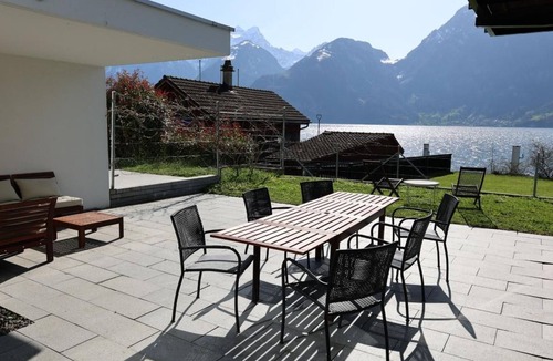 Ruetli House | Ferienvilla am See 3 für 2-4 Personen by Interhome