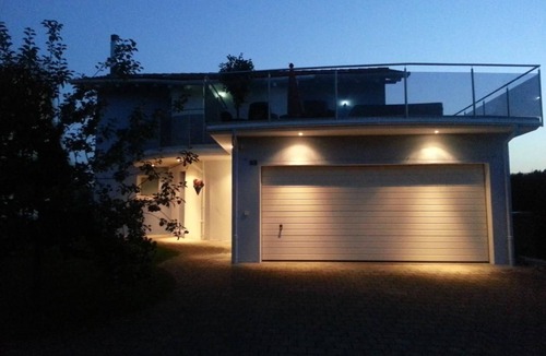Dottikon House | Ferienvilla "Leons Holiday Homes"