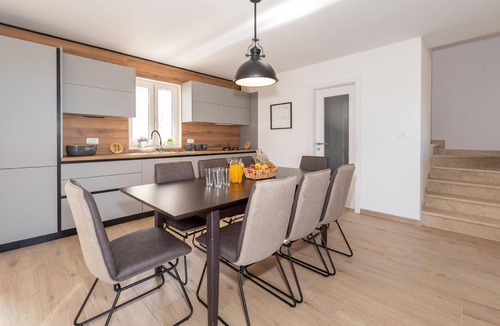 Vinez House | Ferienvilla 'Villa Tereza' mit Infinity-Pool