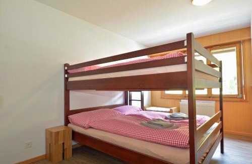 Adelboden Apartment | Ferienwohnung am Bach