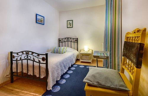 Saint-Wambert-des-Trois-Vallees Apartment | Ferienwohnung/app. für 5 Gäste mit 75m² in Courcy