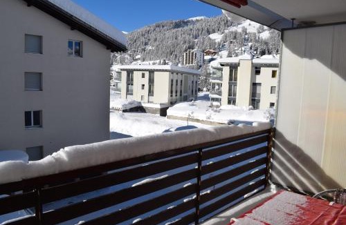 Davos-Dorf Apartment | Ferienwohnung Bündawiese