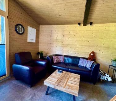 Alpthal Apartment | Ferienwohnung Brunni-Lodge direkt im Skigebiet