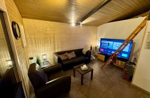 Alpthal Apartment | Ferienwohnung Brunni-Lodge direkt im Skigebiet
