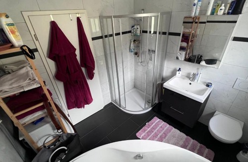 Eiken Apartment | Ferienwohnung