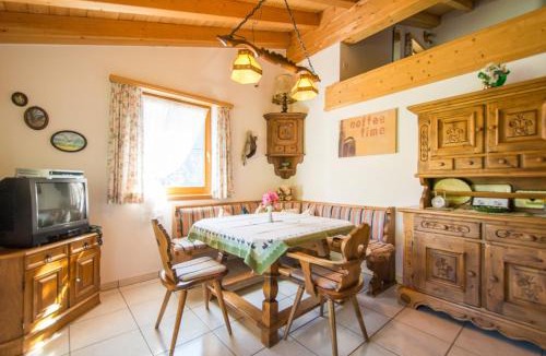 Medel Apartment | Ferienwohnung Cuntera