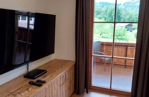 Marktschellenberg Apartment | Ferienwohnung Untersberg 60 qm mit 1 Schlafzimmer und Balkon