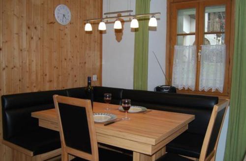 Riom-Parsonz Apartment | Ferienwohnung Hof Collet